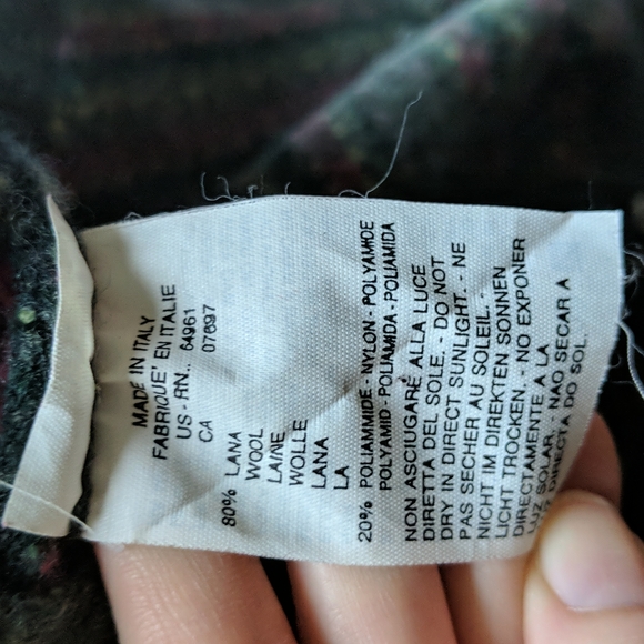 Cozy wool cardigan sweater - Picture 5 of 7